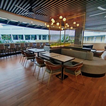 The Sun Hotel Sidoarjo Dış mekan fotoğraf