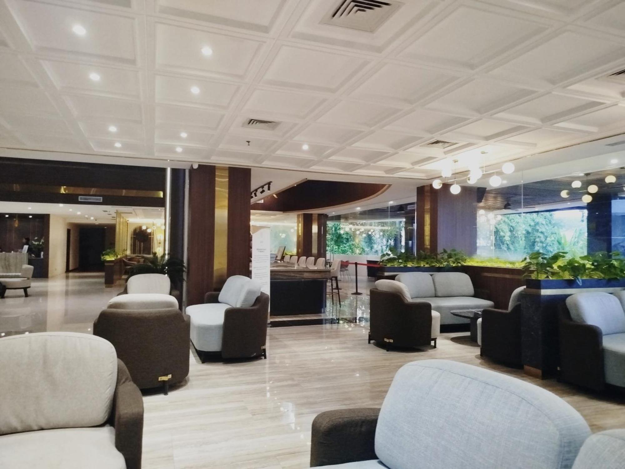The Sun Hotel Sidoarjo Dış mekan fotoğraf