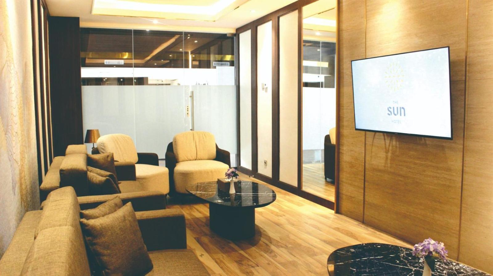 The Sun Hotel Sidoarjo Dış mekan fotoğraf