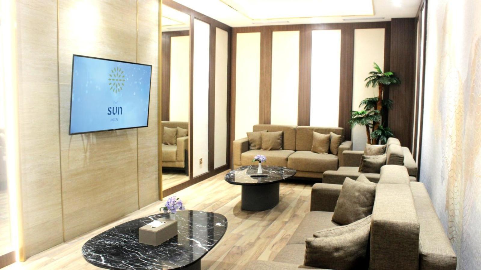 The Sun Hotel Sidoarjo Dış mekan fotoğraf