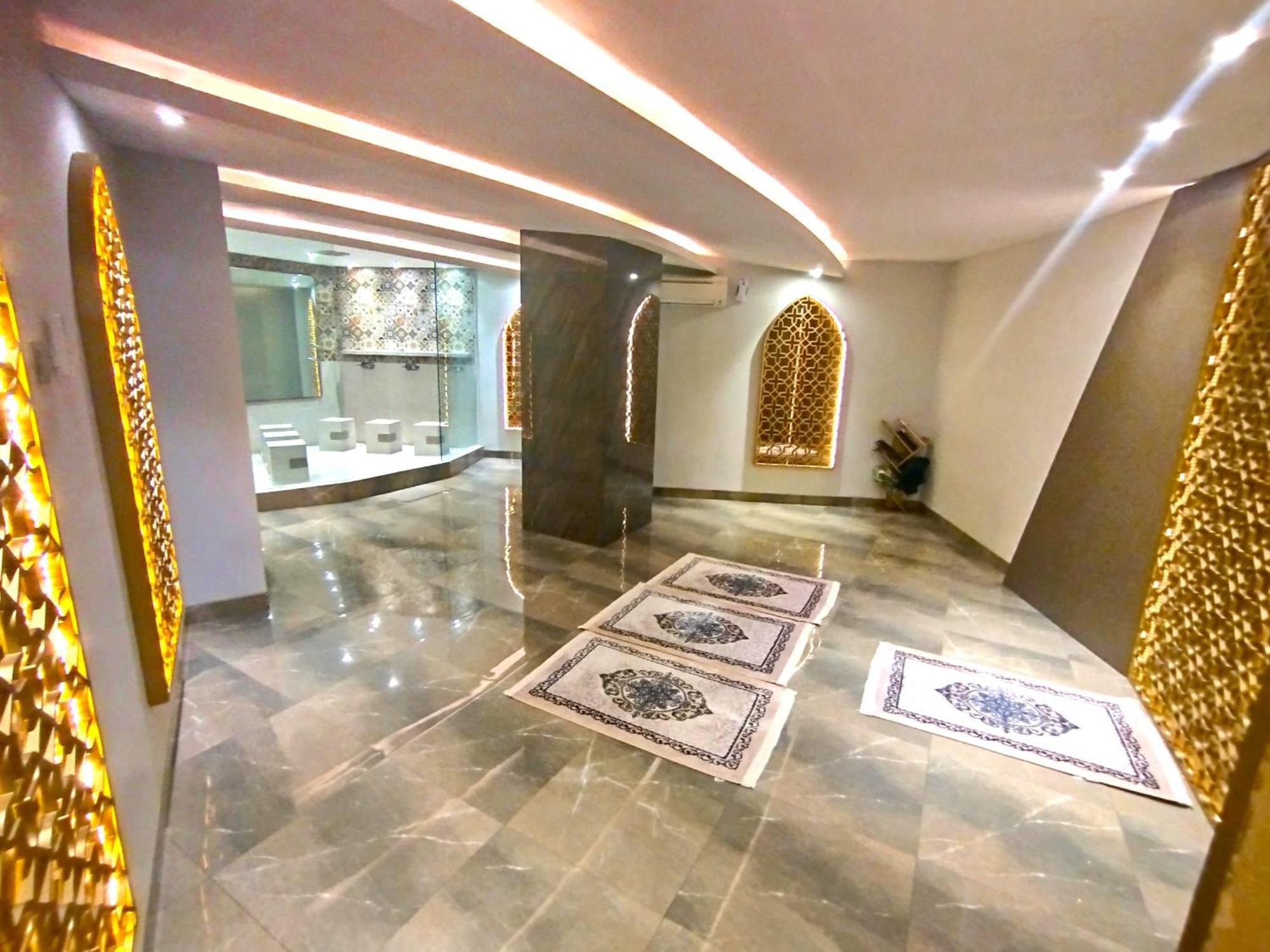 The Sun Hotel Sidoarjo Dış mekan fotoğraf
