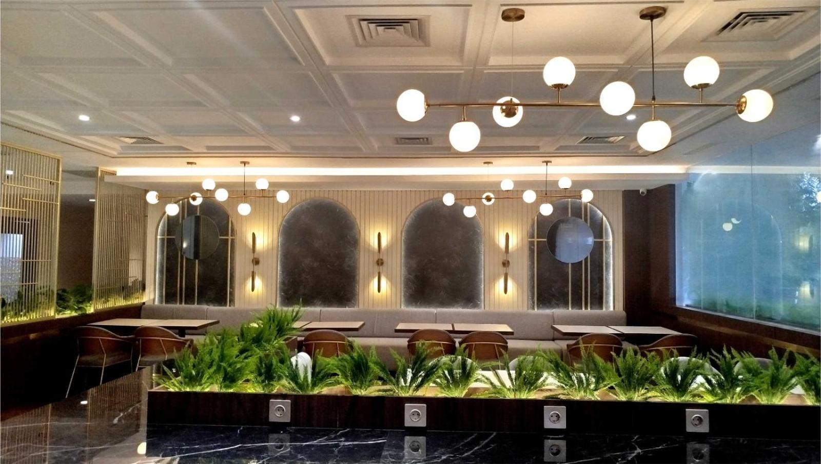 The Sun Hotel Sidoarjo Dış mekan fotoğraf