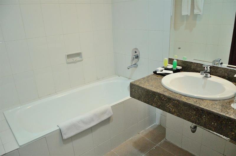 The Sun Hotel Sidoarjo Dış mekan fotoğraf